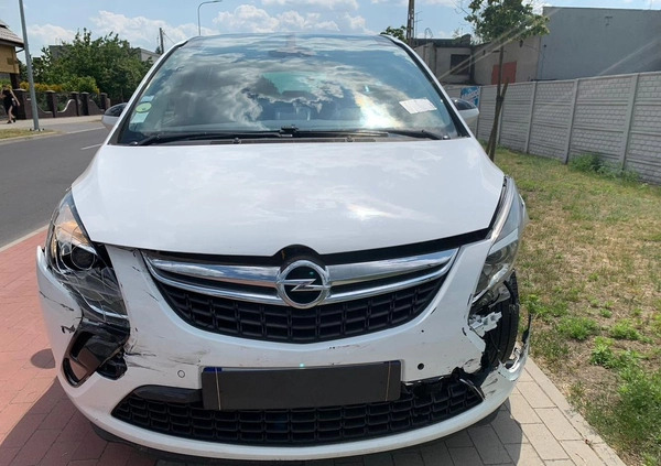 Opel Zafira cena 19900 przebieg: 173000, rok produkcji 2015 z Knyszyn małe 407